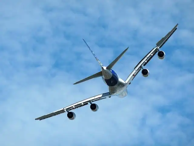 Lufthansa Pilot, BU-Versicherung, Cockpit, Berufsunfähigkeitsversicherung für Piloten, Loss of Licence Versicherung, LOL-Versicherung